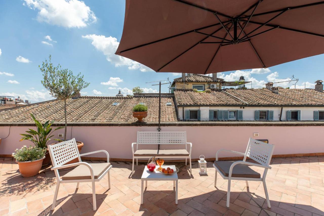 Iflat Penthouse In Campo De' Fiori Apartman Róma Kültér fotó