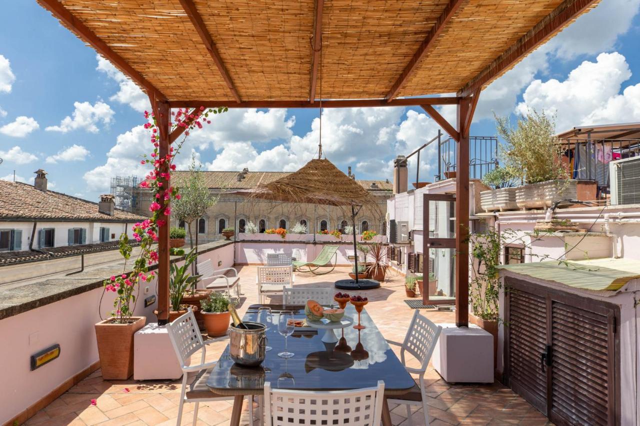 Iflat Penthouse In Campo De' Fiori Apartman Róma Kültér fotó