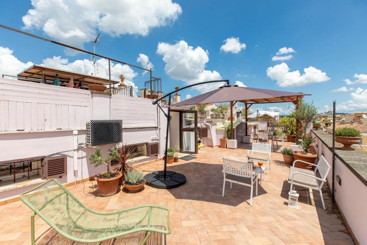 Iflat Penthouse In Campo De' Fiori Apartman Róma Kültér fotó